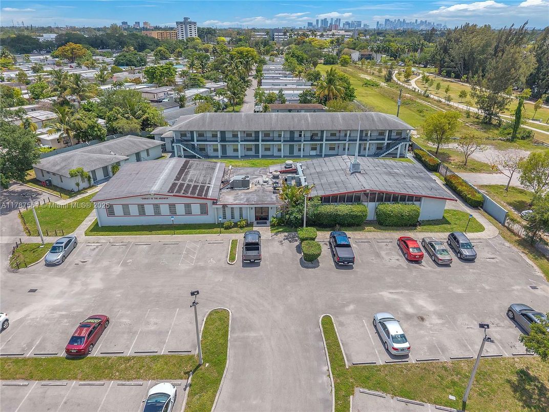 Exterior, Drone