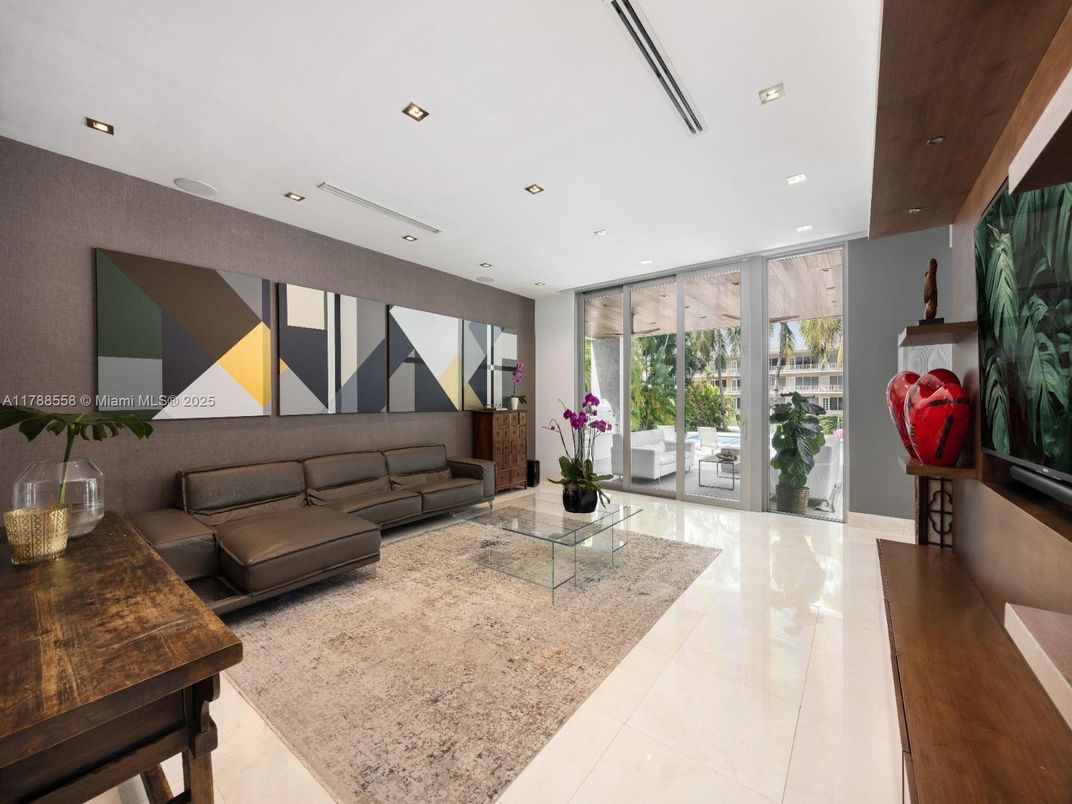 Interior, Living room, Recessed Lighting