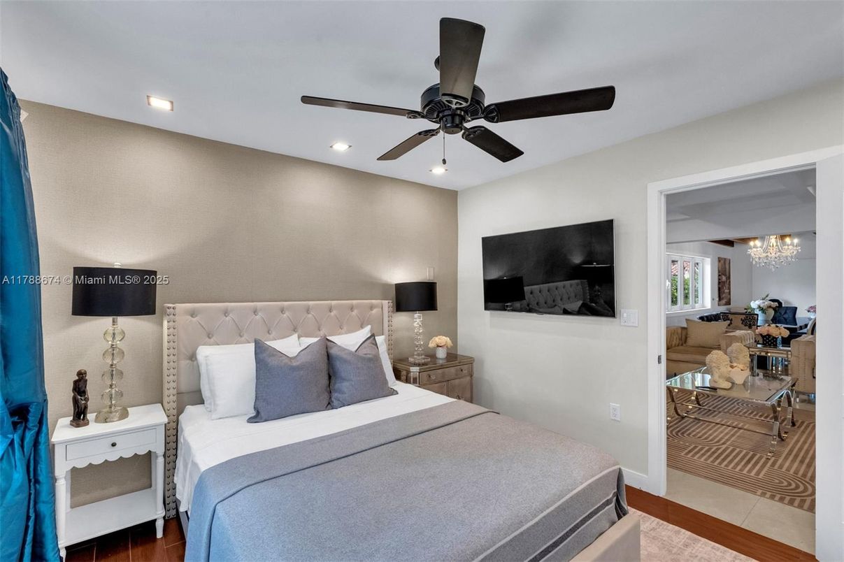Bedroom, Chandelier, Interior, Recessed Lighting