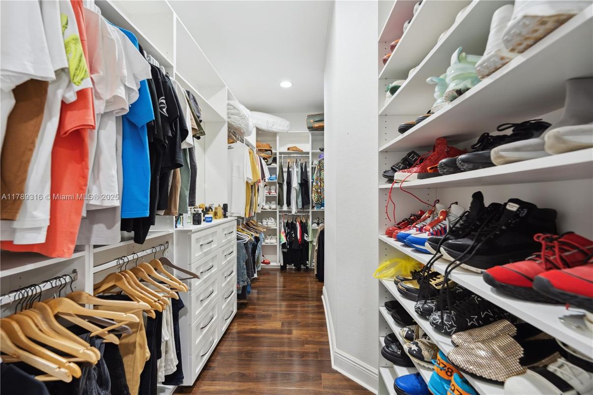 Interior, Recessed Lighting, Walk-in Closets, Wood Texture Flooring