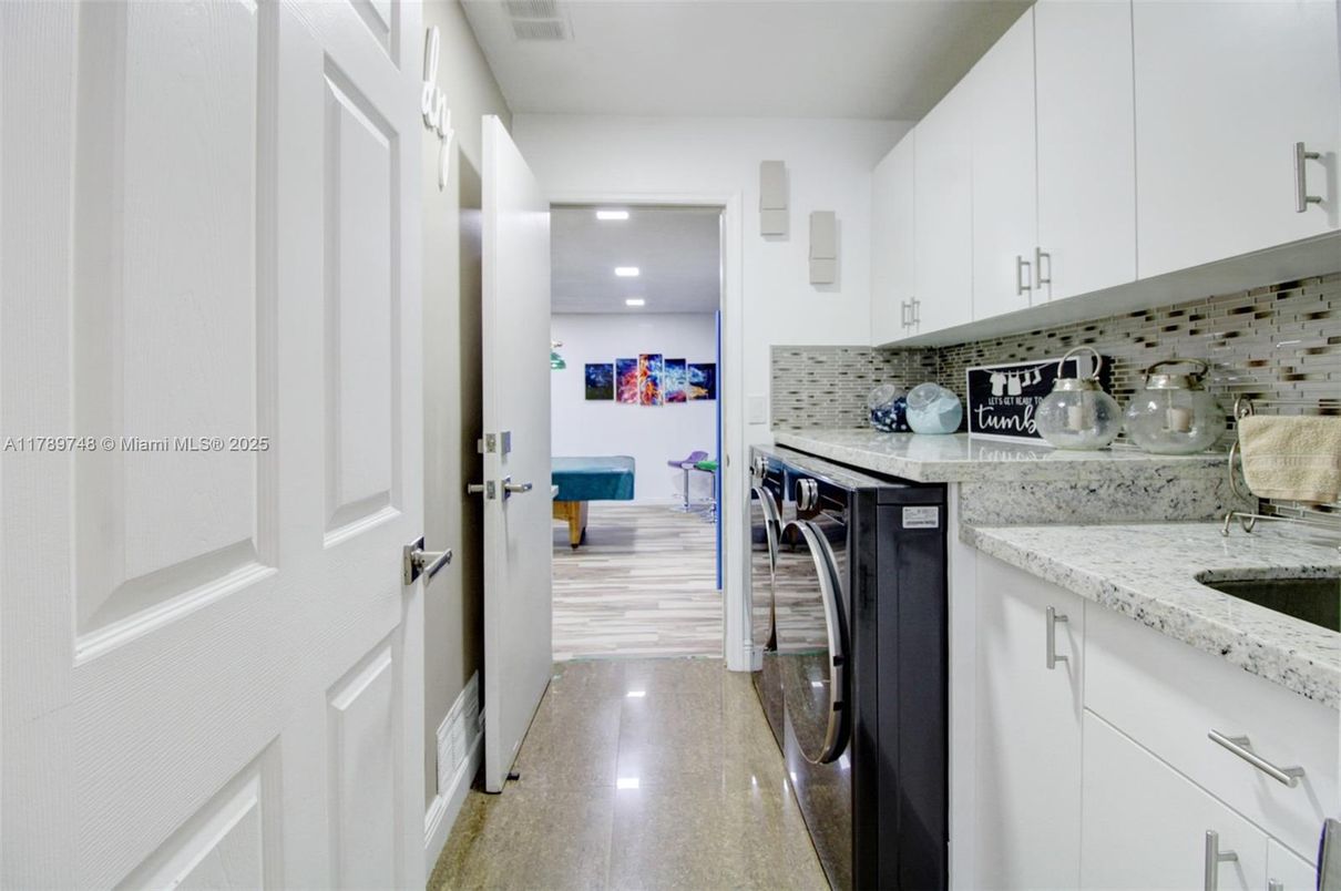 Interior, Recessed Lighting, Washer
