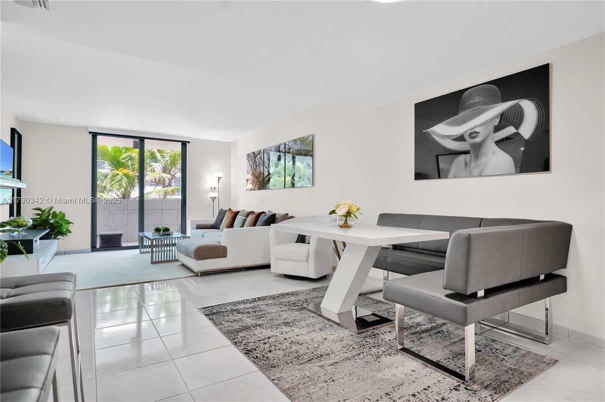 Dining room, Interior, Living room