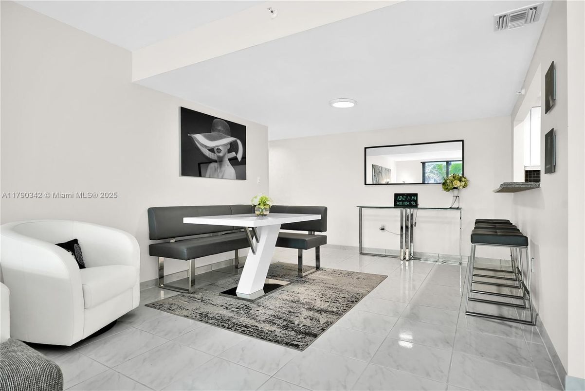 Interior, Piano, Recessed Lighting
