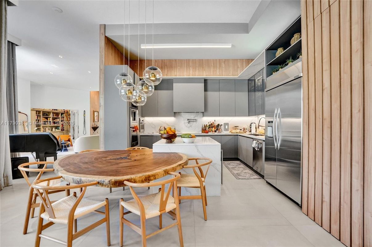 Interior, Kitchen, Pendant Lights, Stainless Steel Appliances