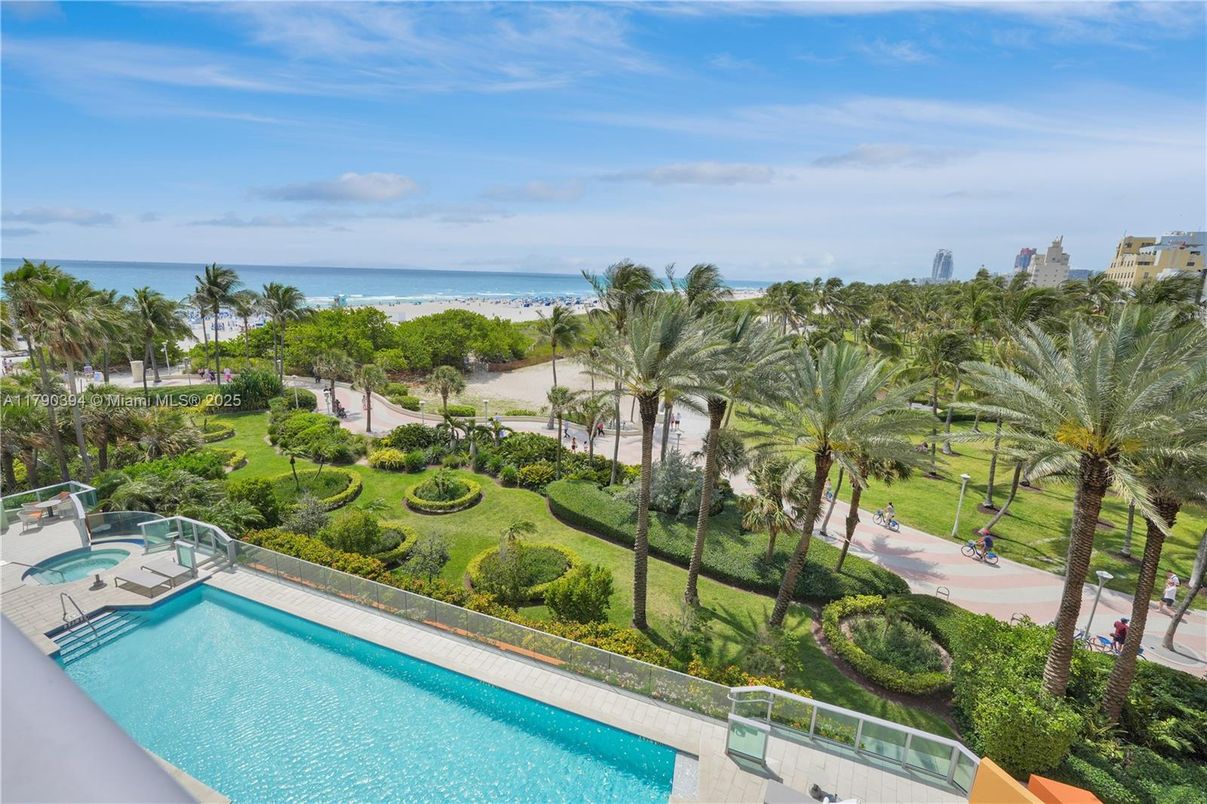 Exterior, Pool, Water