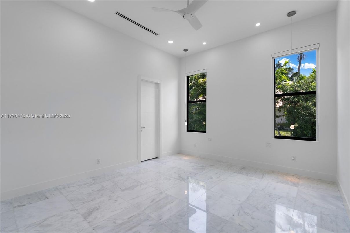 Empty room, Interior, Marble, Pendant Lights, Recessed Lighting