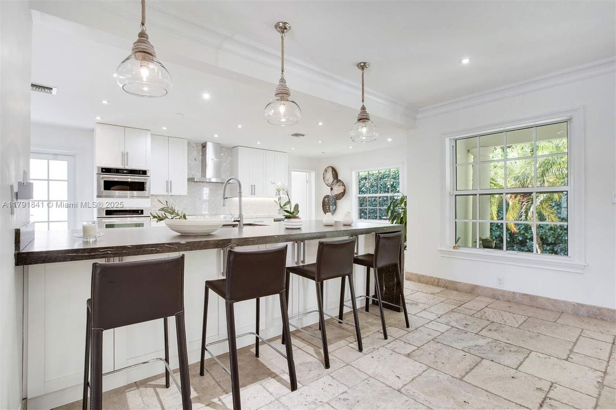 Interior, Kitchen, Pendant Lights, Recessed Lighting, Stainless Steel Appliances