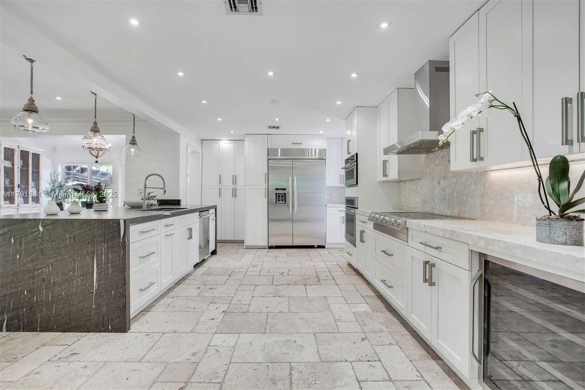 Interior, Kitchen, Pendant Lights, Recessed Lighting, Stainless Steel Appliances