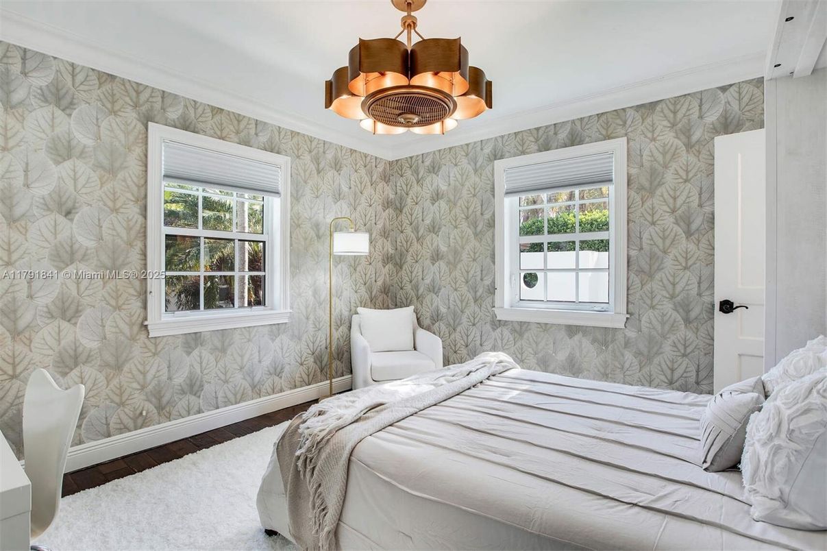 Bedroom, Chandelier, Interior