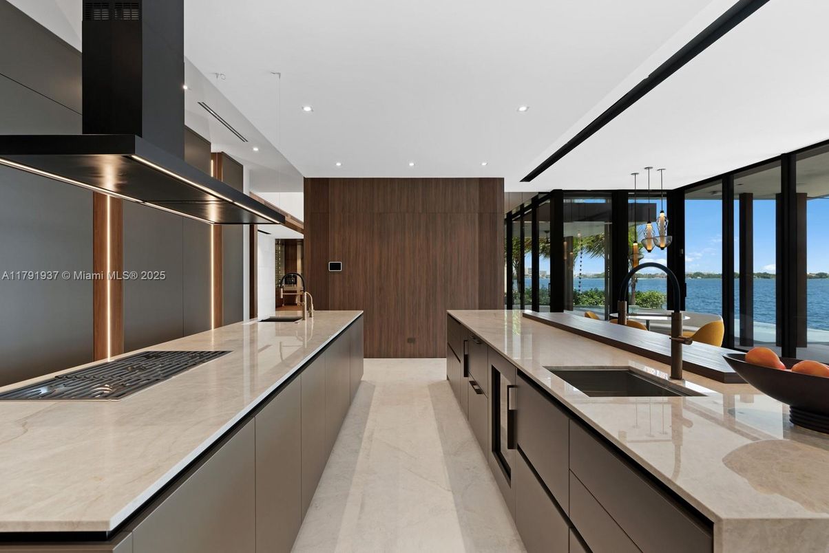 Interior, Kitchen, Pendant Lights, Recessed Lighting, Stainless Steel Appliances, Water