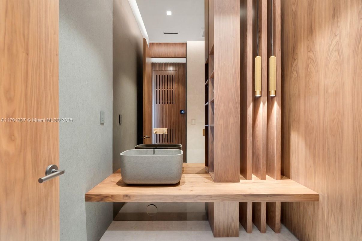 Interior, Recessed Lighting