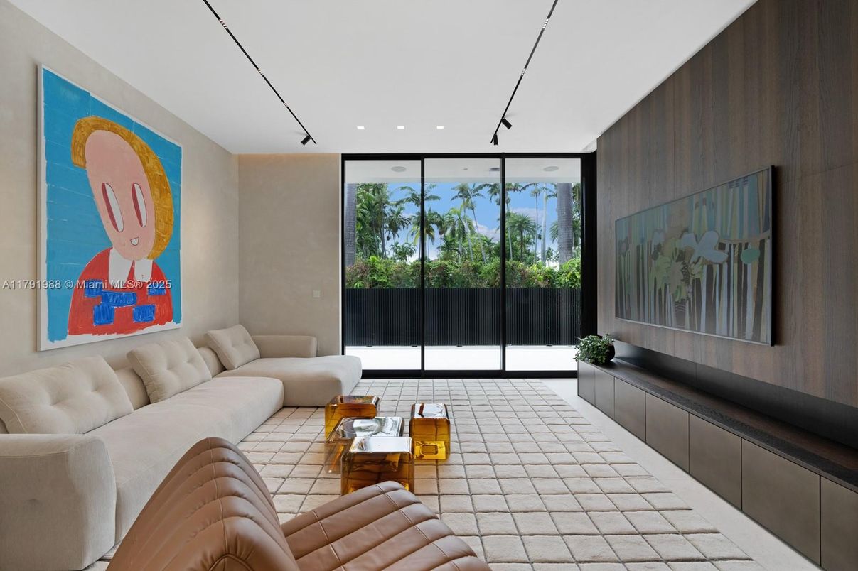 Interior, Living room, Recessed Lighting