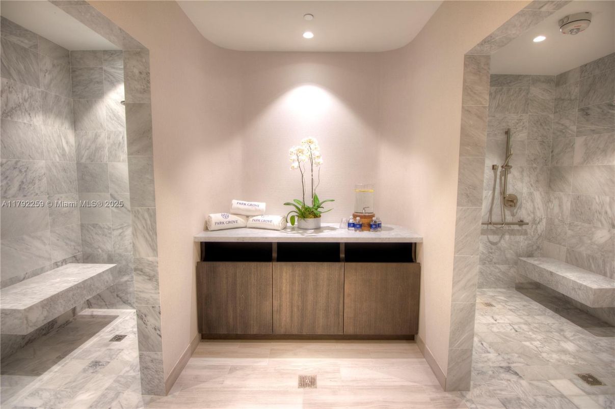 Bathroom, Interior, Marble, Marble Walls, Recessed Lighting