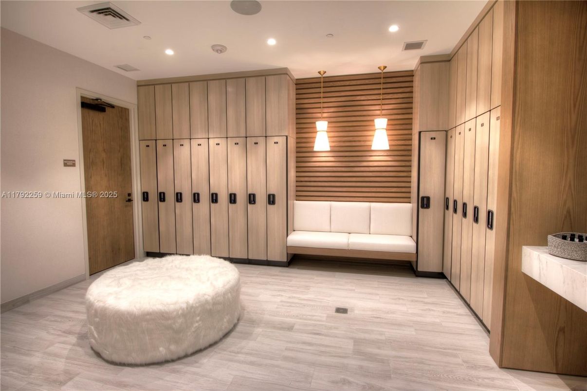 Interior, Pendant Lights, Recessed Lighting, Sauna Room
