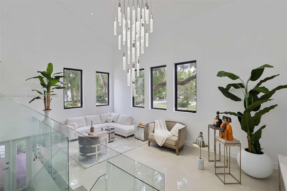 Interior, Living room, Pendant Lights