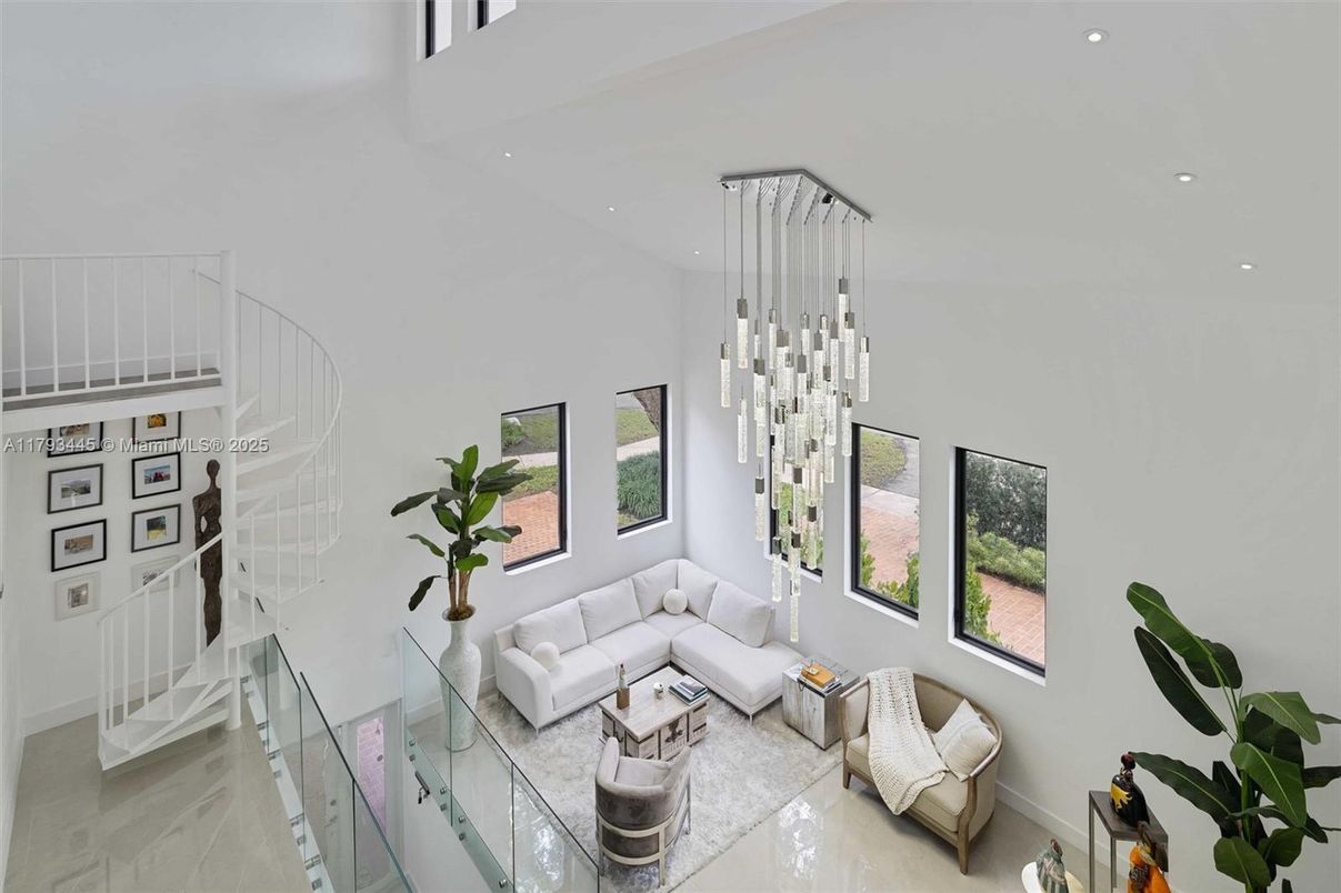 Interior, Living room, Pendant Lights, Recessed Lighting