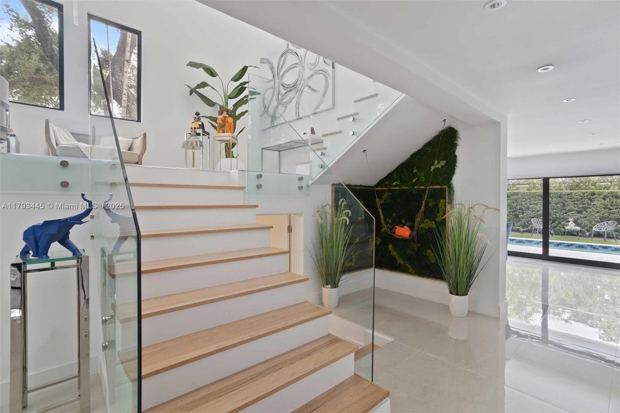 Interior, Recessed Lighting