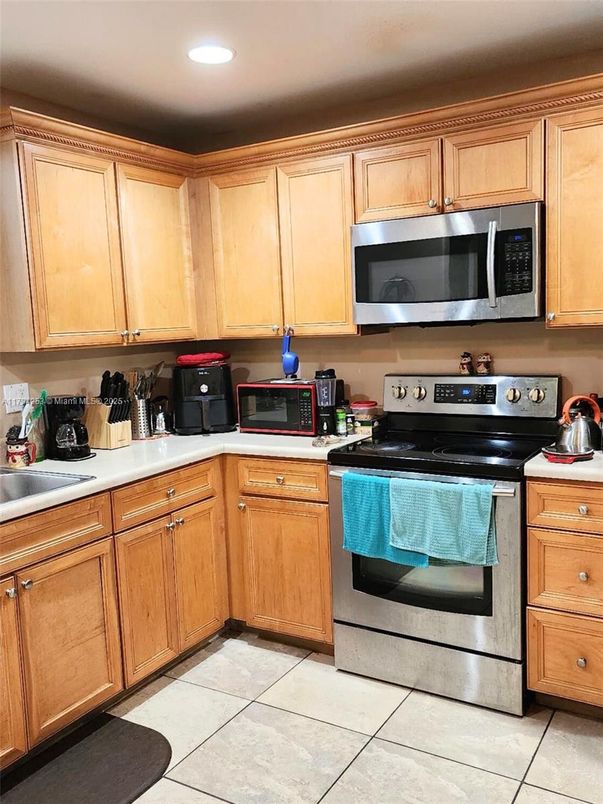 Interior, Kitchen, Recessed Lighting