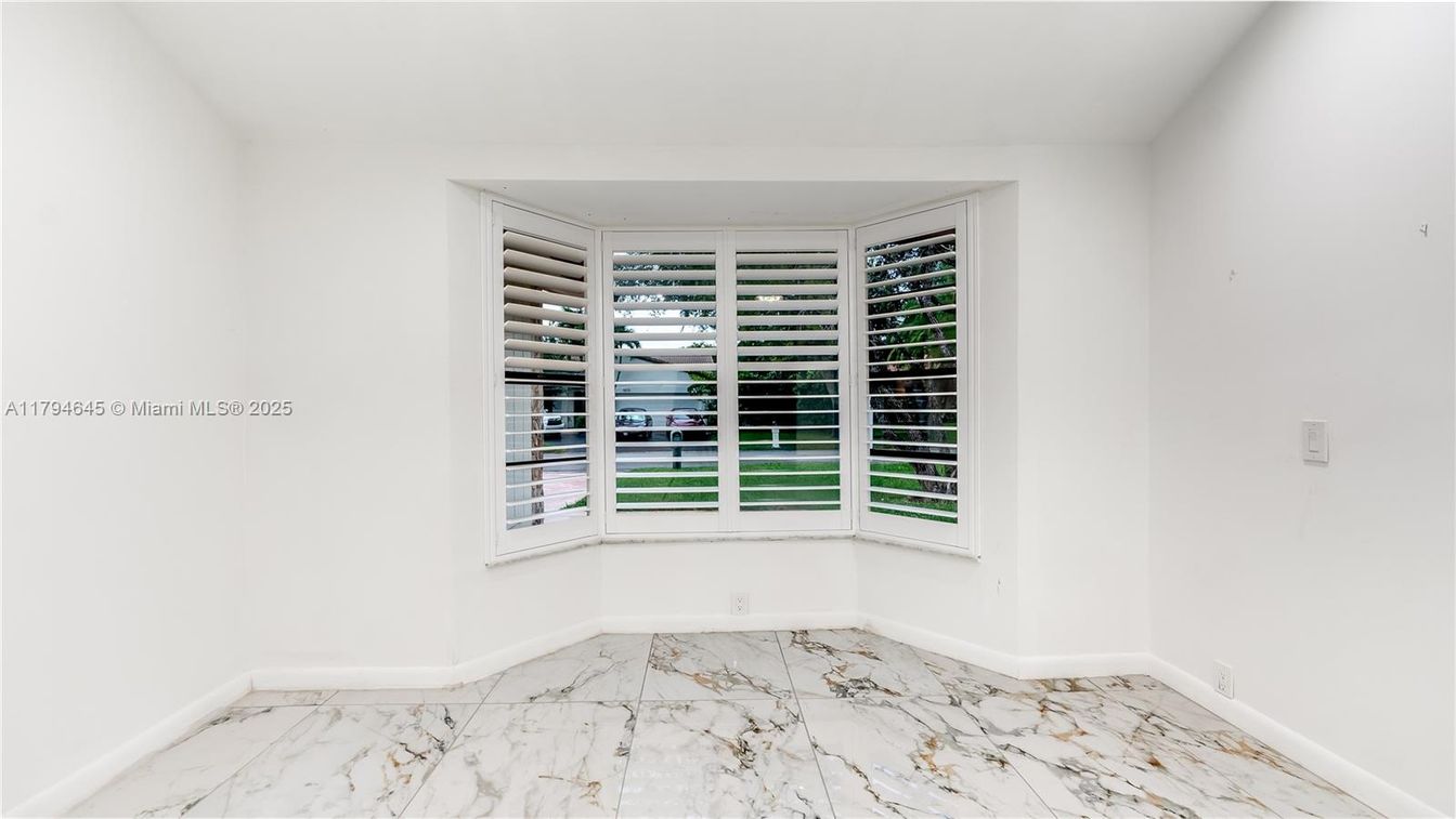 Empty room, Interior, Marble