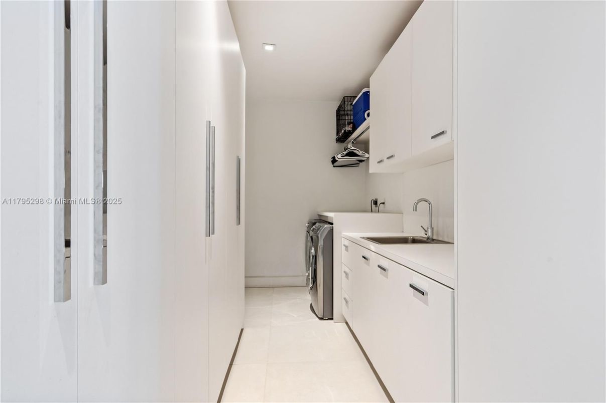 Interior, Recessed Lighting, Washer