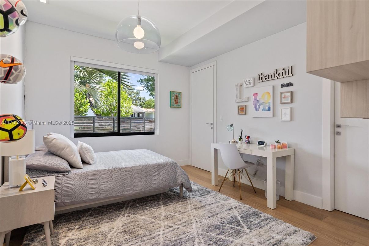 Bedroom, Home Office, Interior, Pendant Lights, Wood Texture Flooring