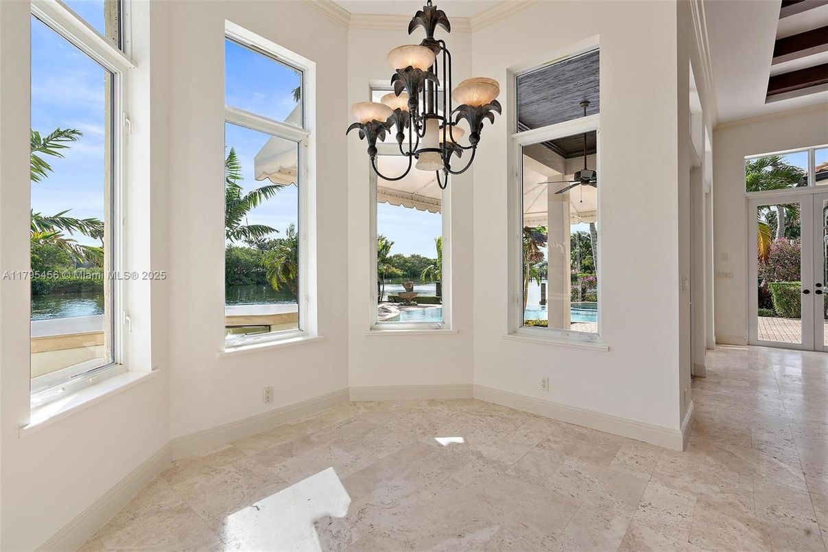 Chandelier, Empty room, Interior
