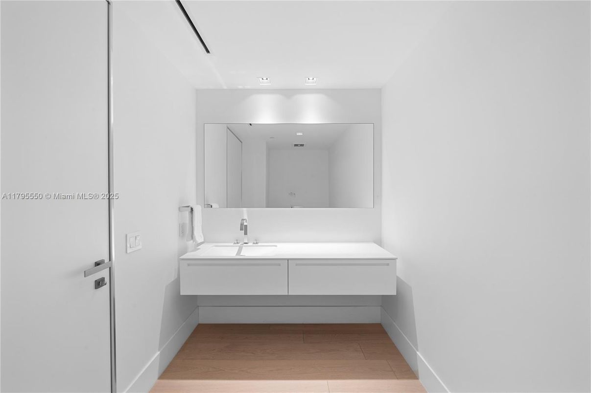 Bathroom, Interior, Recessed Lighting, Wood Texture Flooring