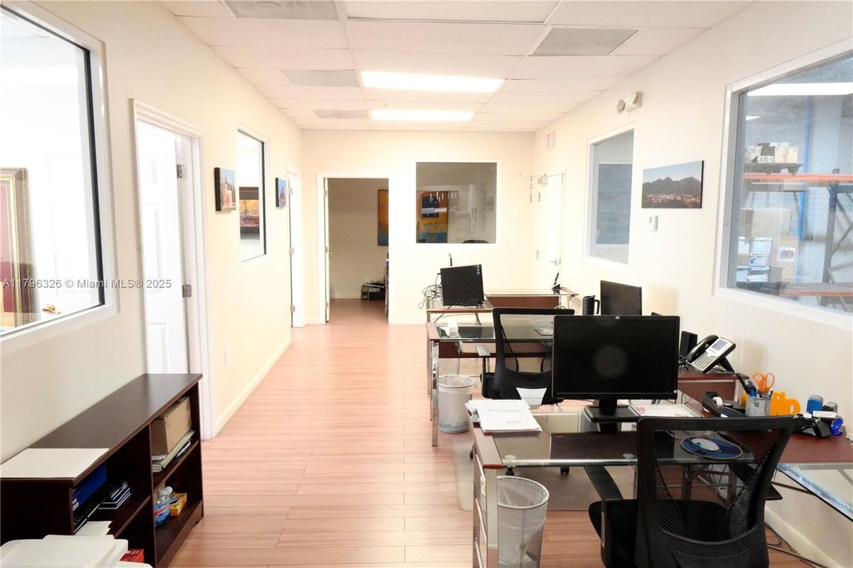 Home Office, Interior, Recessed Lighting, Wood Texture Flooring
