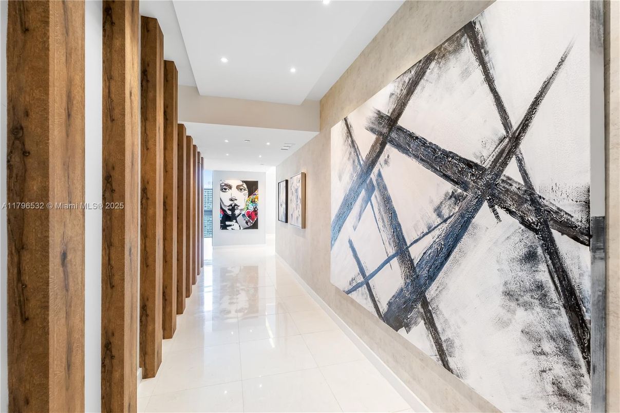 Interior, Recessed Lighting