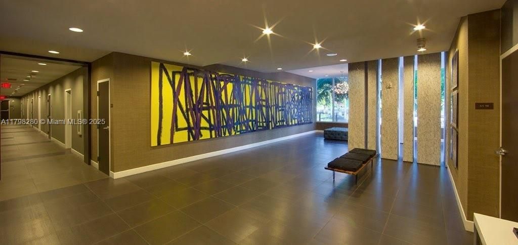 Interior, Recessed Lighting