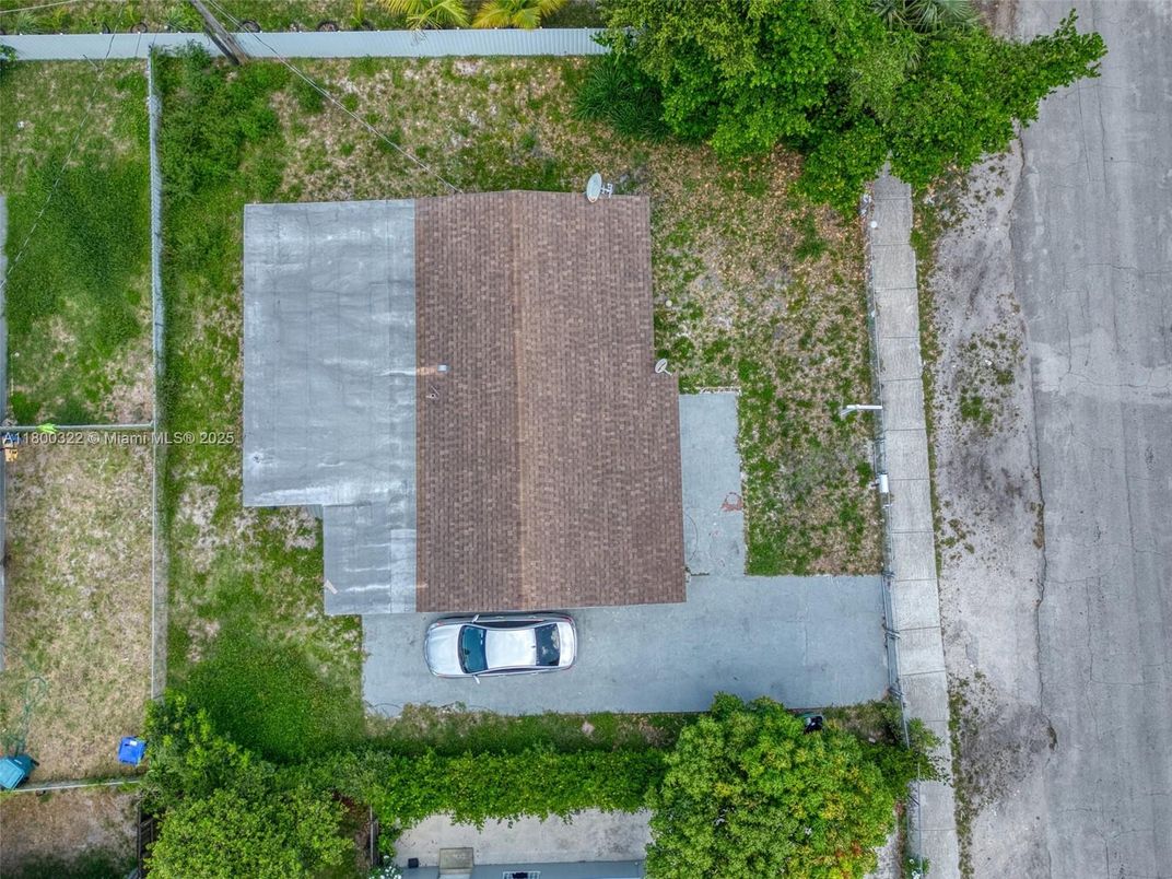 Exterior, Drone