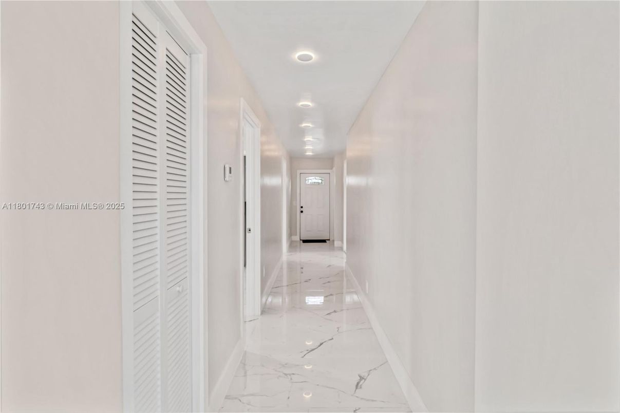 Interior, Marble, Recessed Lighting