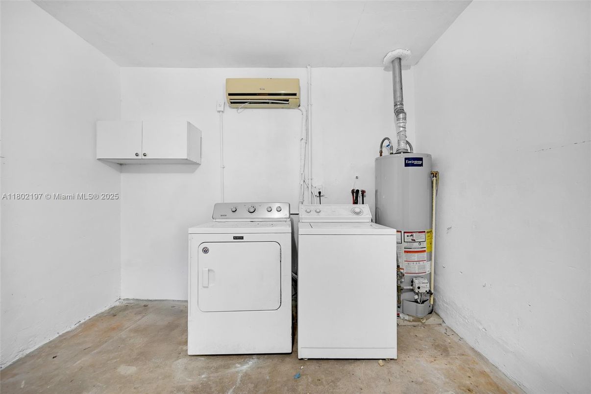 Interior, Washer