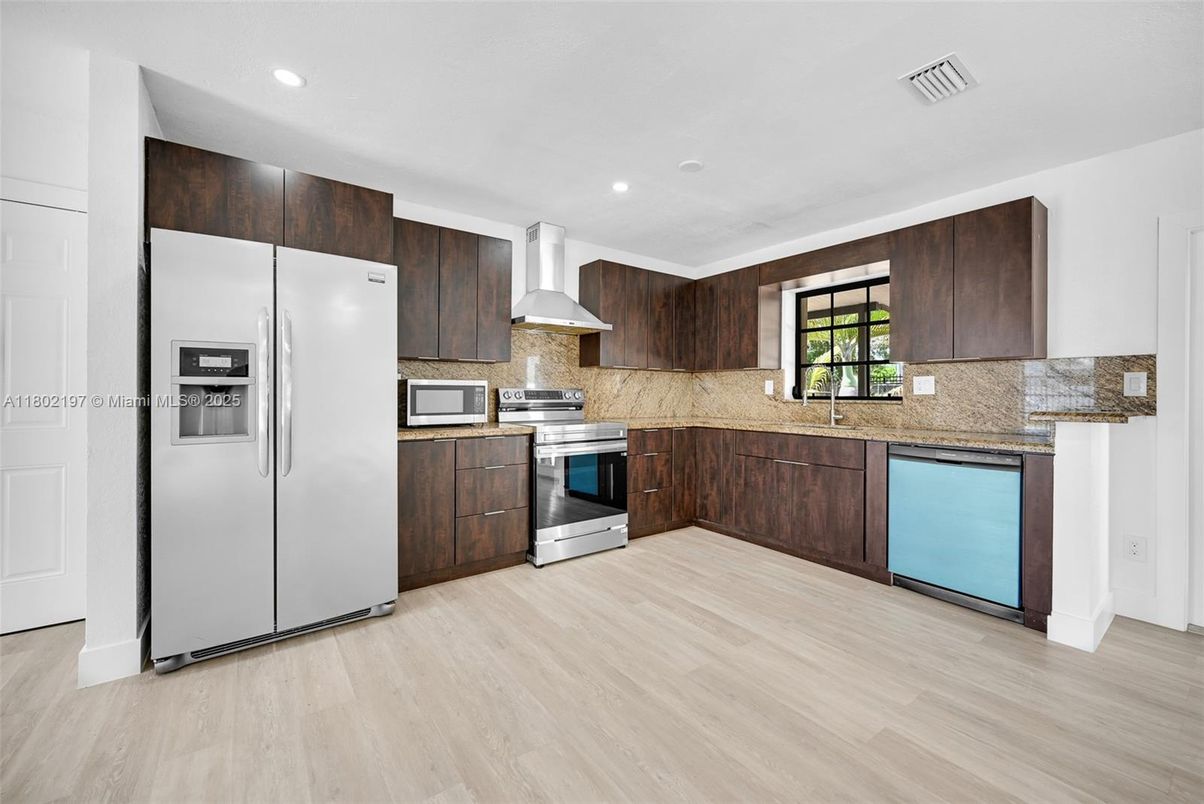 Interior, Kitchen, Recessed Lighting, Stainless Steel Appliances, Wood Texture Flooring