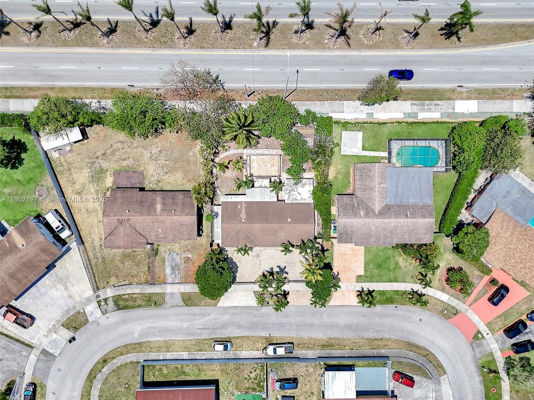 Exterior, Drone
