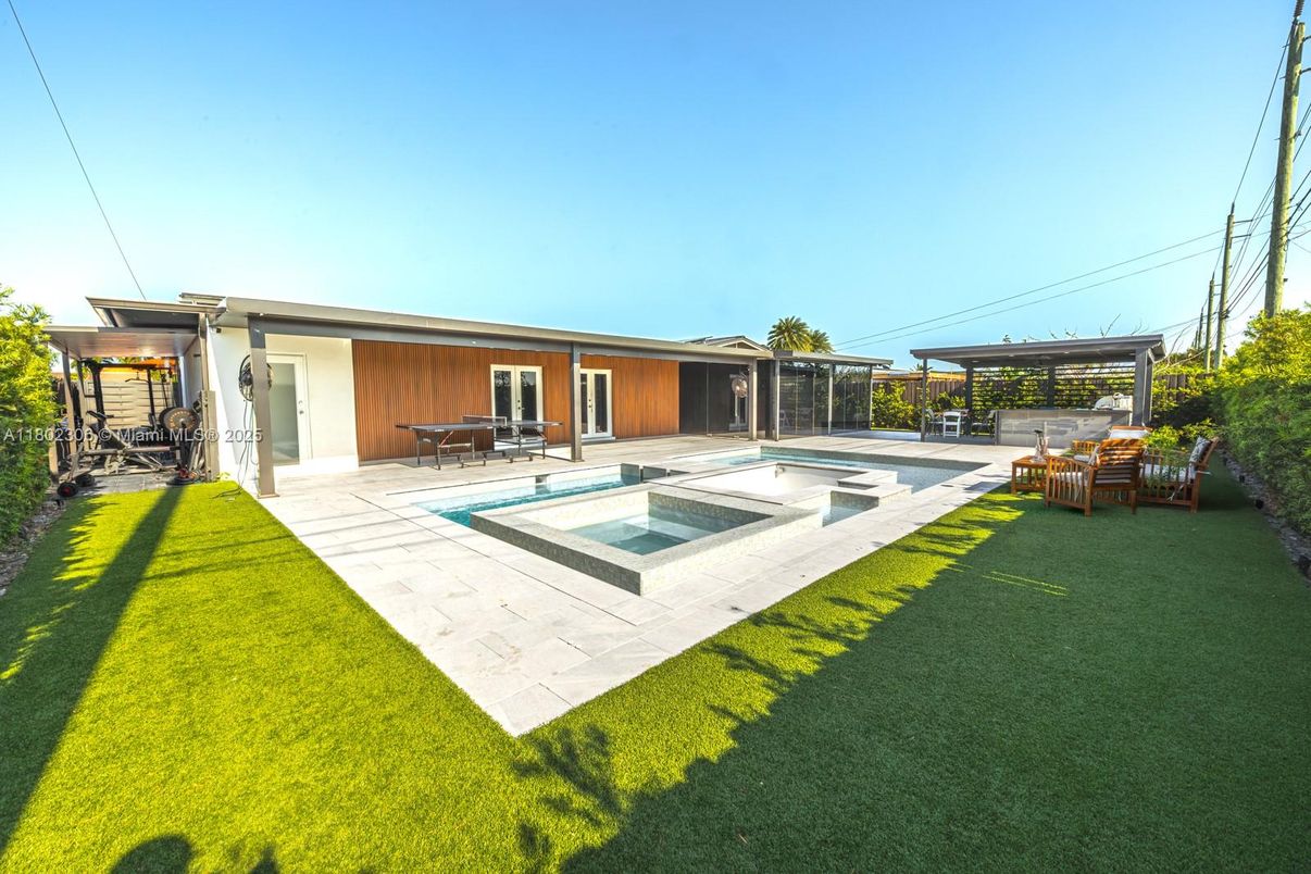 Backyard, Exterior, Pool