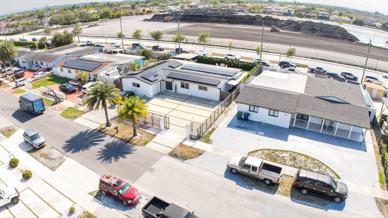 Exterior, Drone