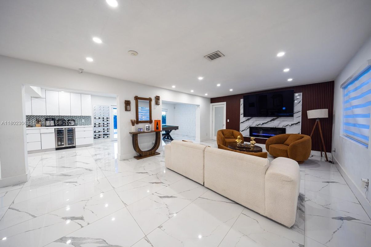 Fireplace, Interior, Living room, Marble, Recessed Lighting