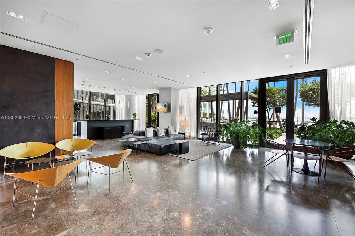 Dining room, Interior, Living room, Recessed Lighting