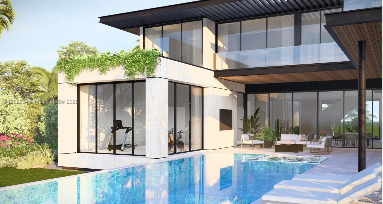Exterior, Pool