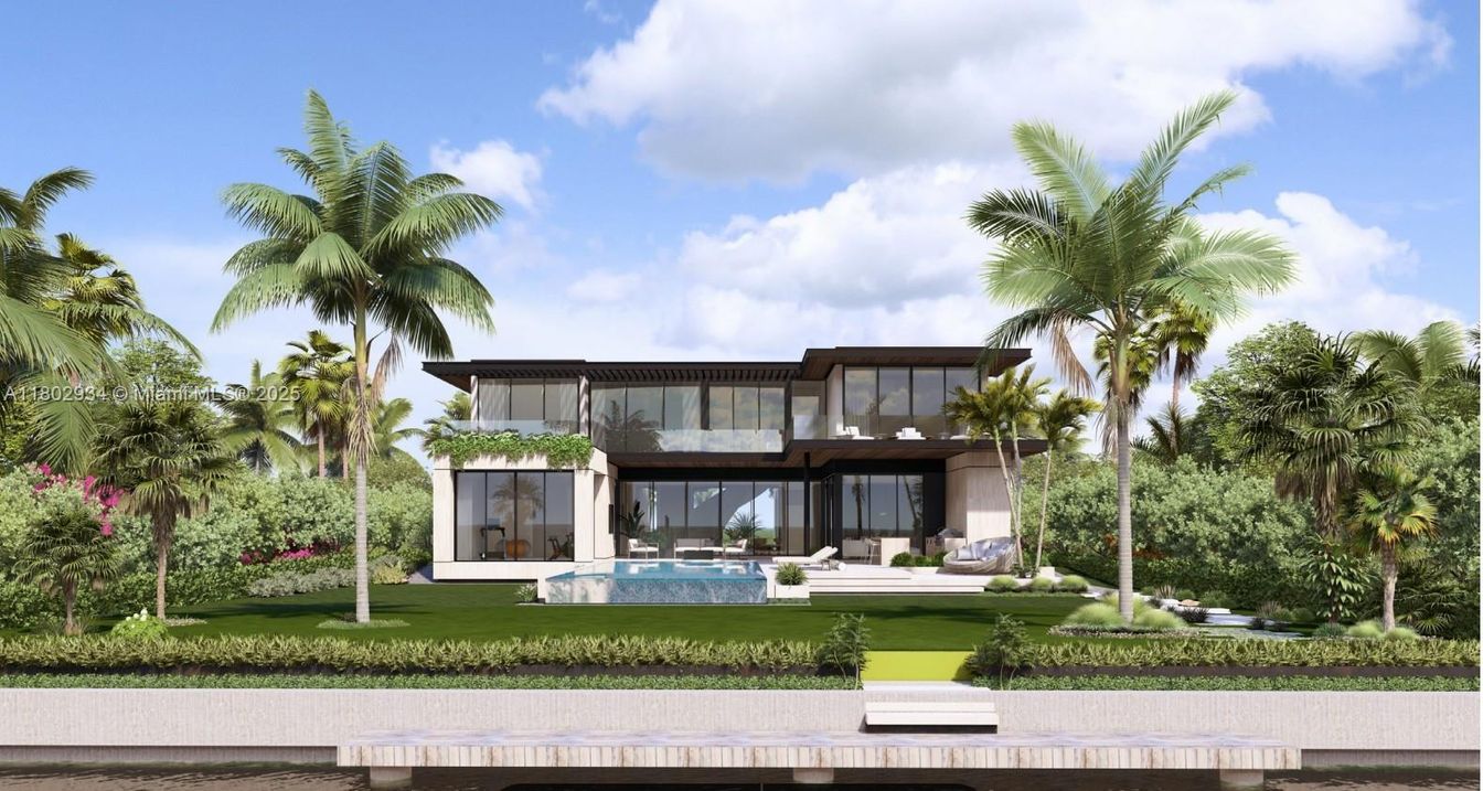 Backyard, Exterior, Facade, Pool, Modern