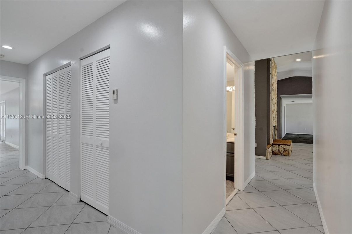 Interior, Recessed Lighting