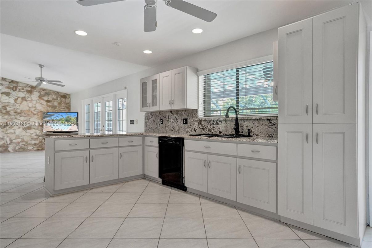 Interior, Kitchen, Recessed Lighting