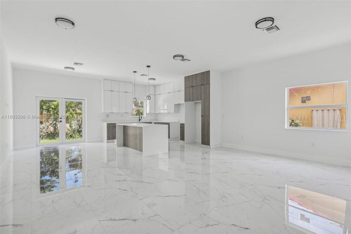 Interior, Kitchen, Marble, Pendant Lights, Recessed Lighting