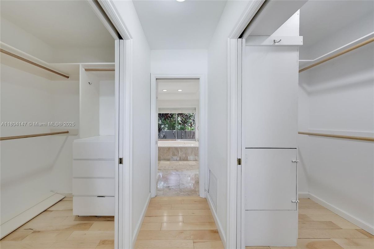 Interior, Recessed Lighting, Walk-in Closets, Wood Texture Flooring