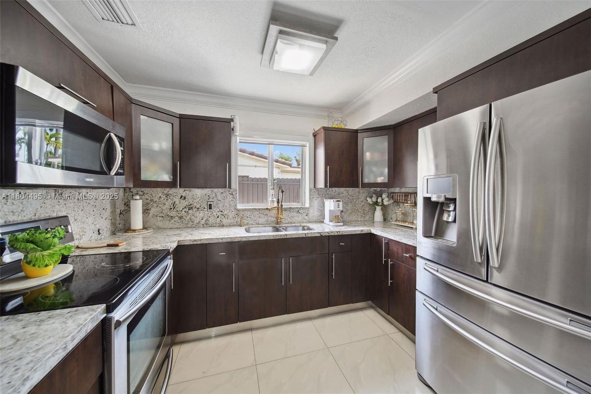 Interior, Kitchen, Stainless Steel Appliances
