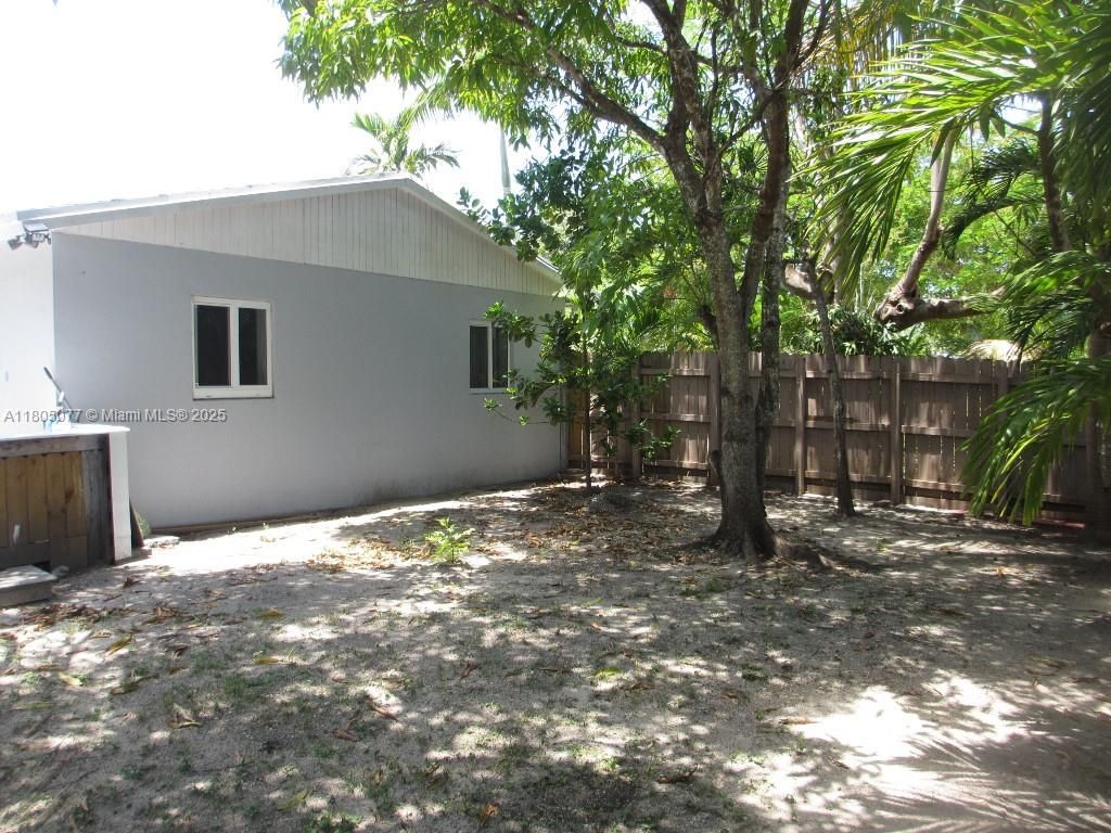 Backyard, Exterior