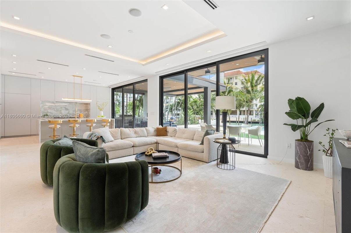 Interior, Kitchen, Living room, Pendant Lights, Recessed Lighting
