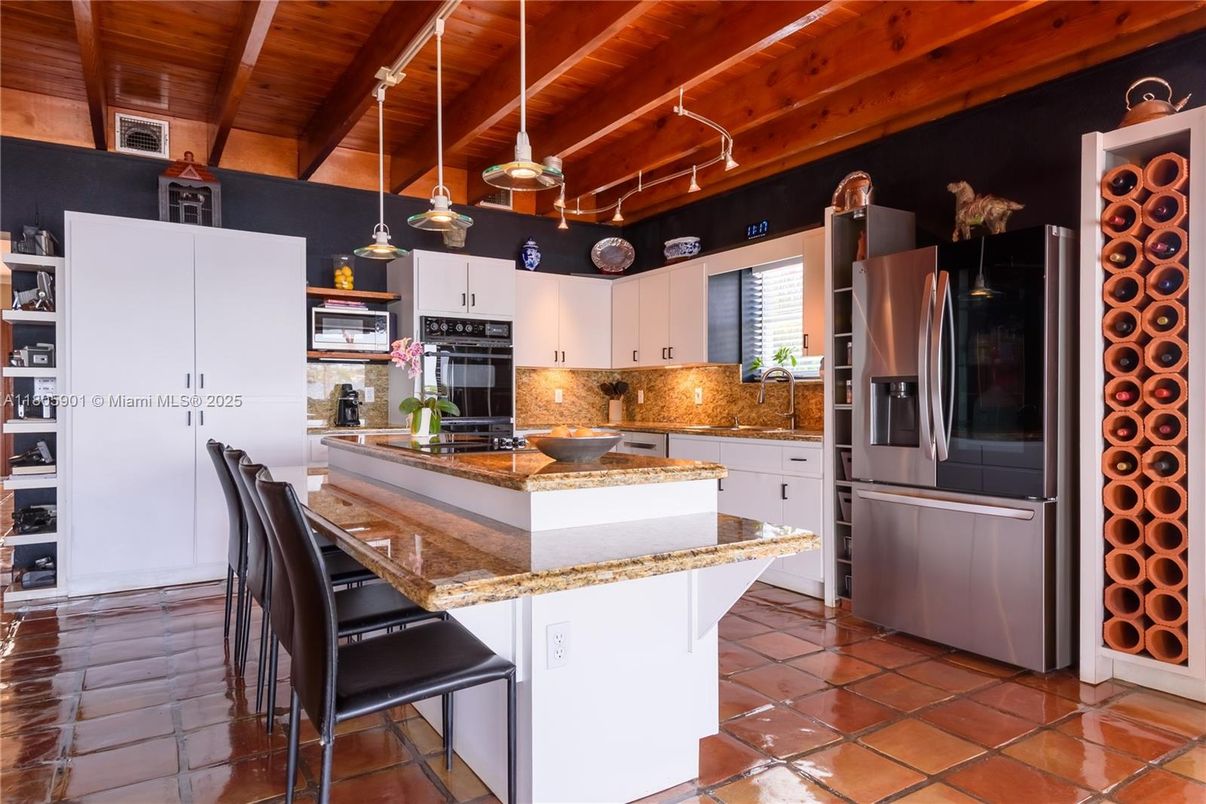 Interior, Kitchen, Pendant Lights, Wooden Beams, Wooden Ceilings