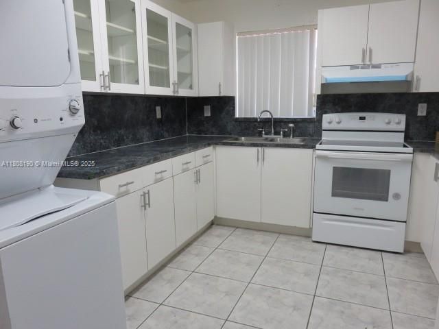 Interior, Kitchen, Washer